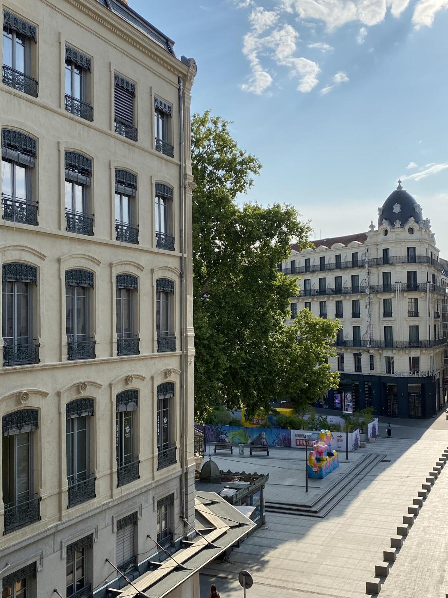 Appartement De Standing Pour 6 Refait A Neuf Lyon Kültér fotó